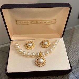 Jennifer Moore Gold and Pearl Jewelry Set